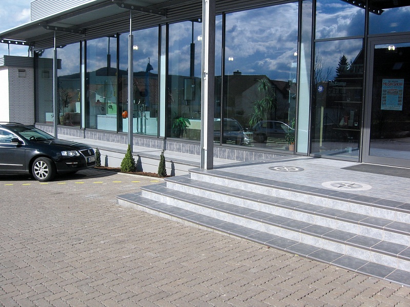 Фронтальная ступень Roccia 840 grigio, Stroeher